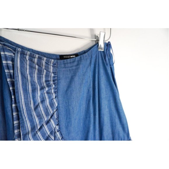 Fashion Nova Denim Skirt Set - Picture 4 of 16